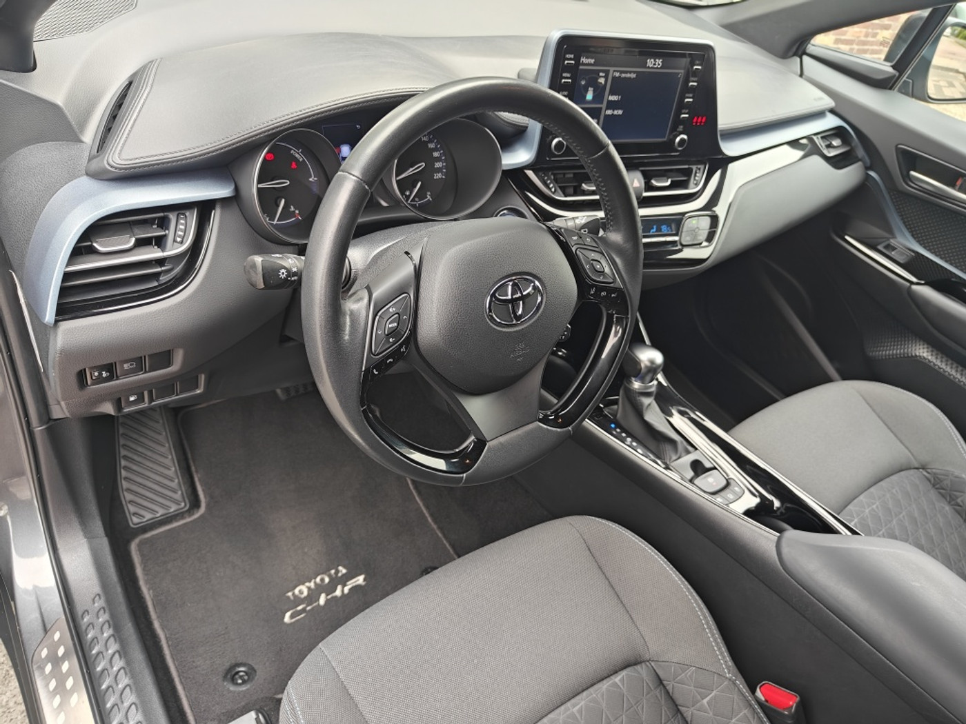 Foto van Toyota Toyota C-hr