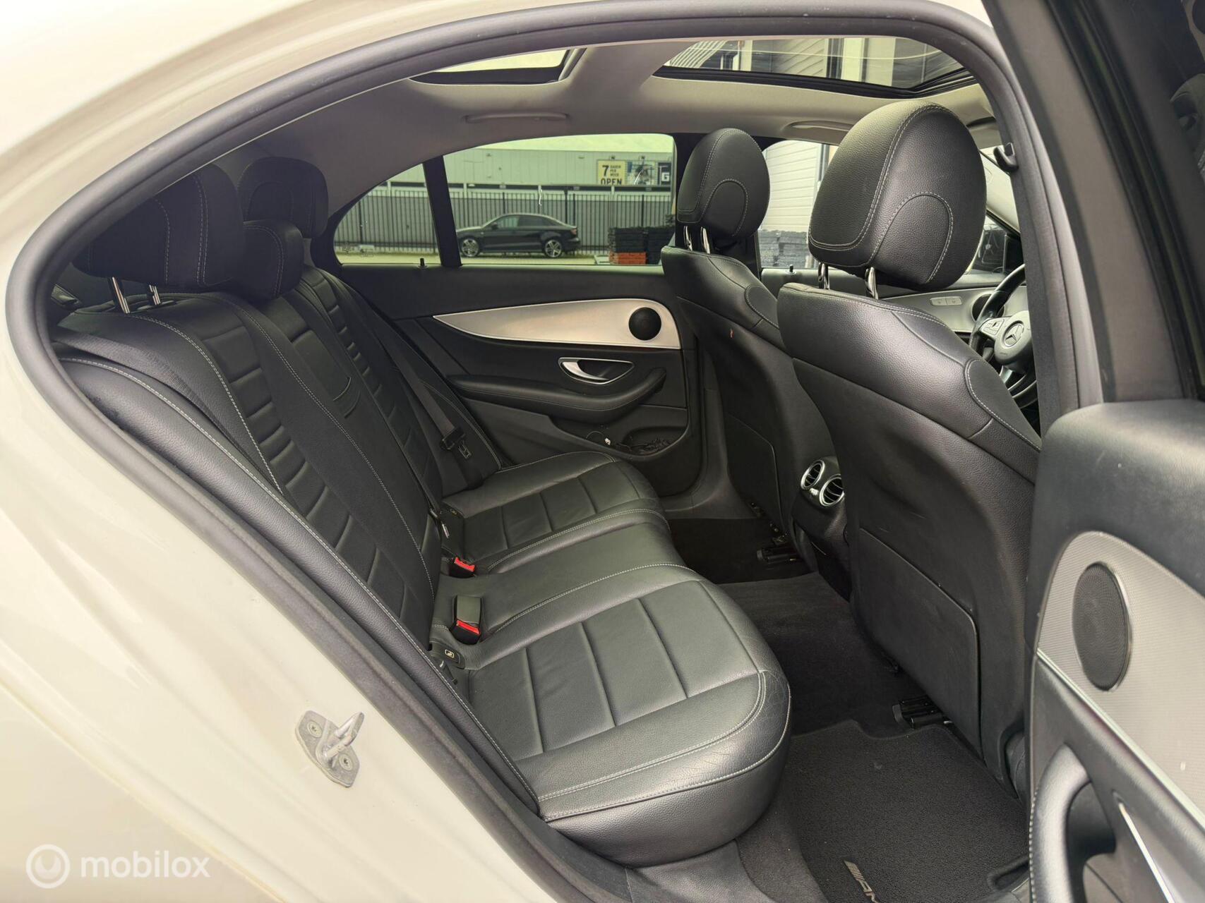 Foto van Mercedes-Benz E 220 D