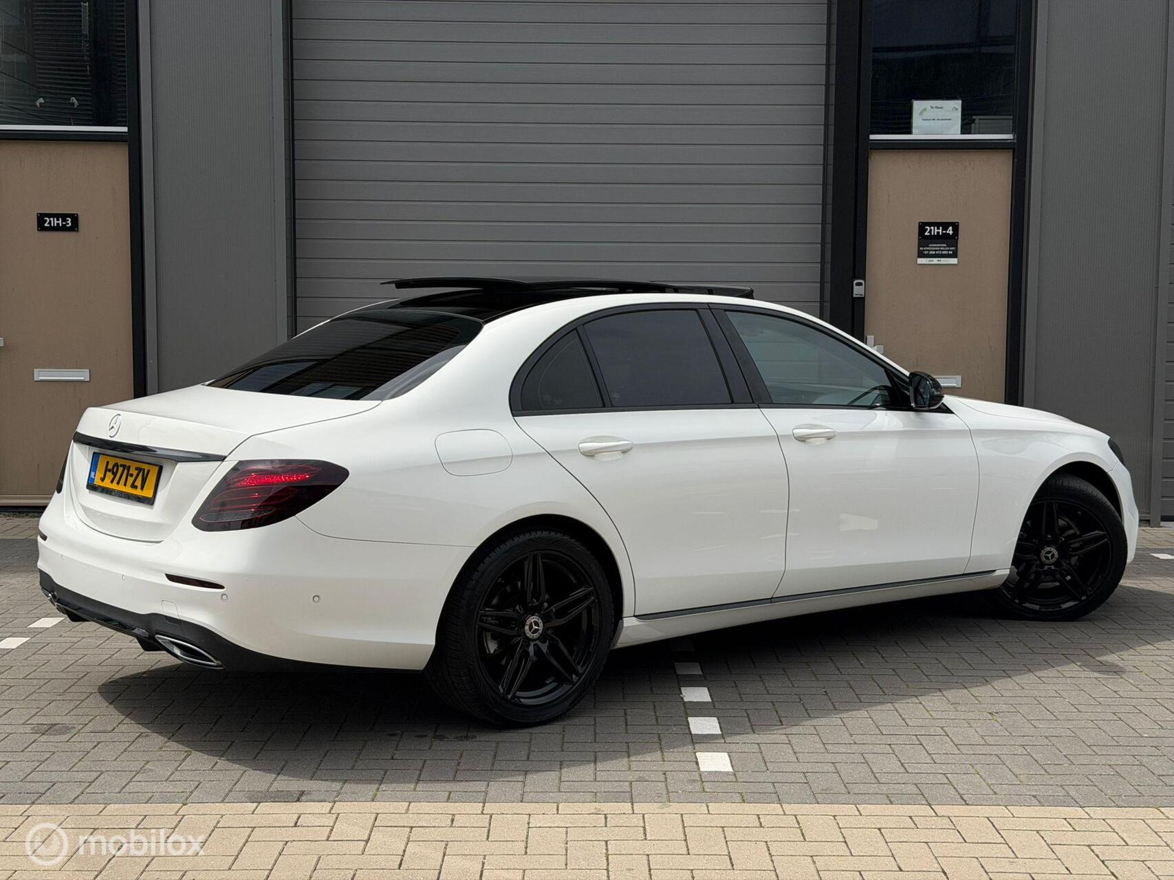 Foto van Mercedes-Benz E 220 D