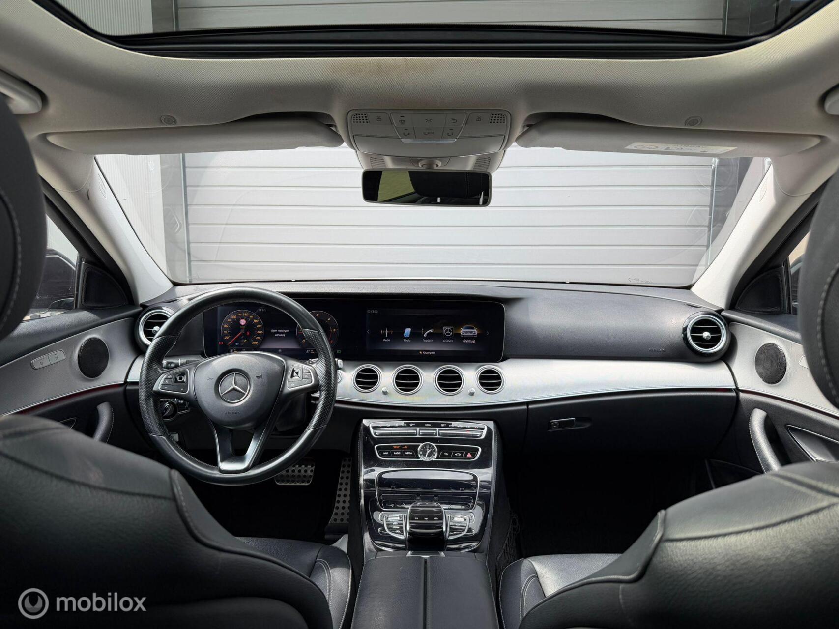 Foto van Mercedes-Benz E 220 D