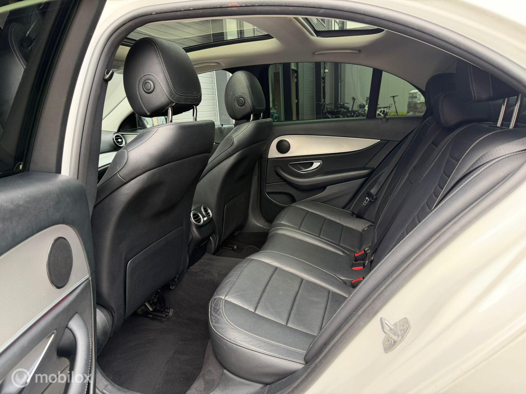 Foto van Mercedes-Benz E 220 D