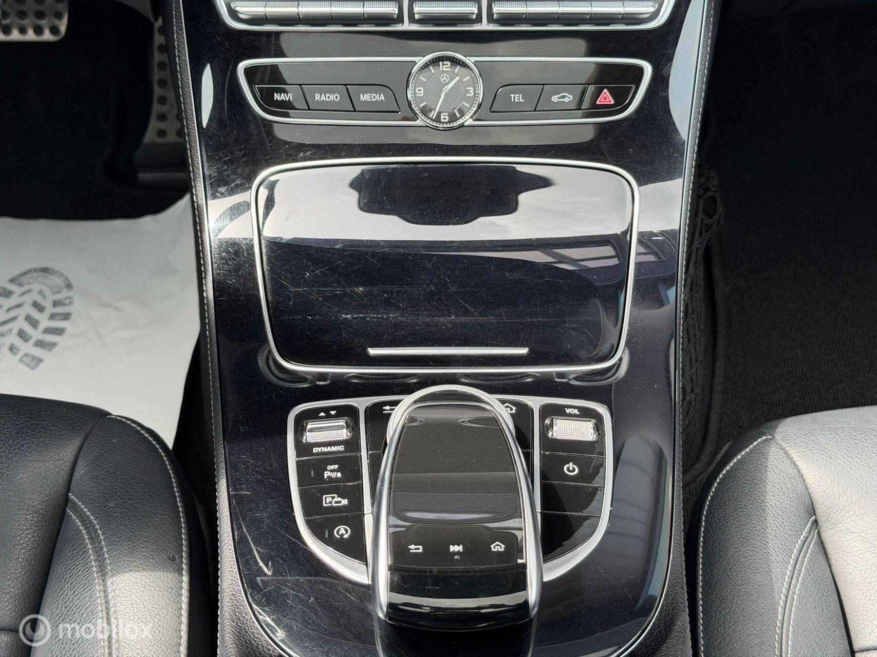 Foto van Mercedes-Benz E 220 D