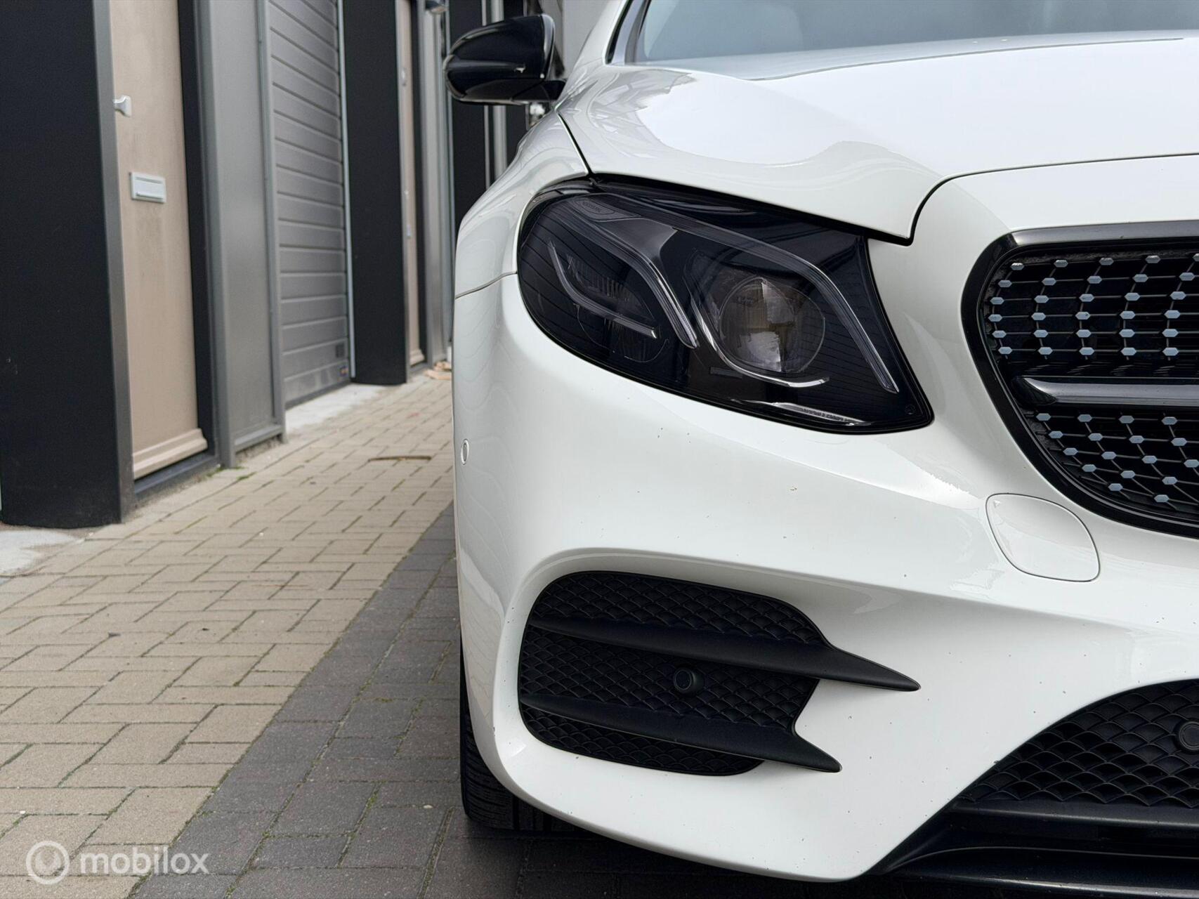 Foto van Mercedes-Benz E 220 D