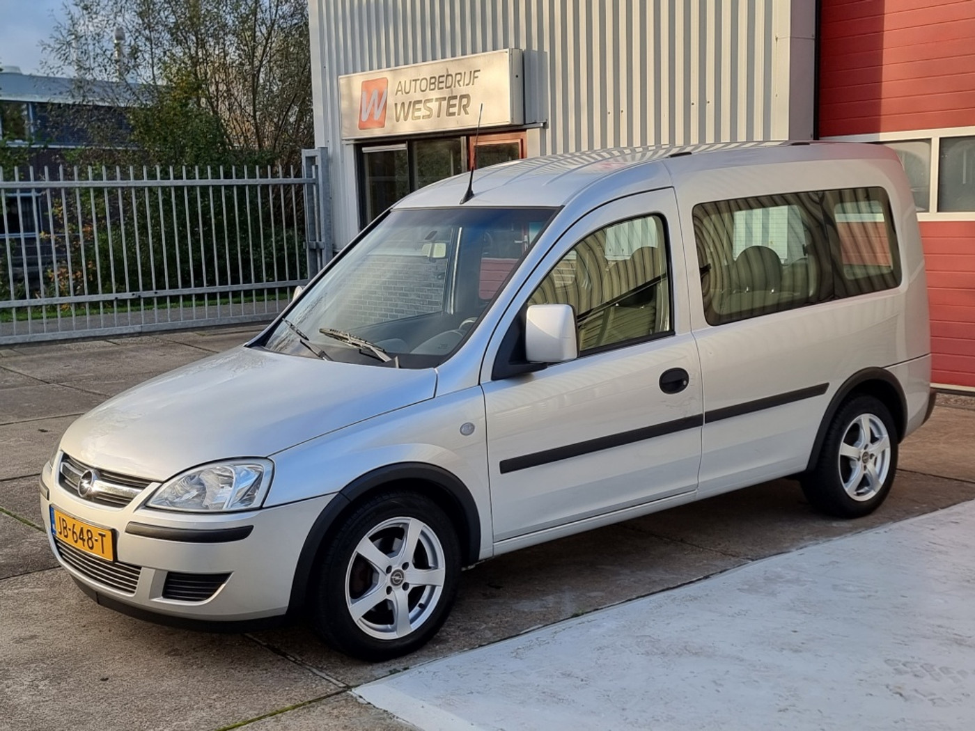 Opel Combo-c 1.4-16V Enjoy 2008 - voorkant
