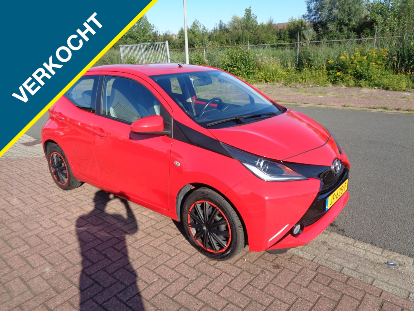 Toyota Toyota Aygo 1.0 VVT-i x-play Airco . Camera 2016 - voorkant