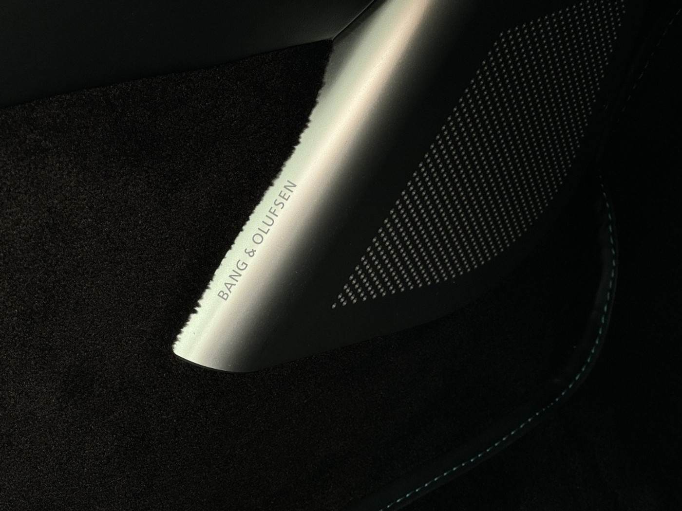 Foto van Aston Martin DBS