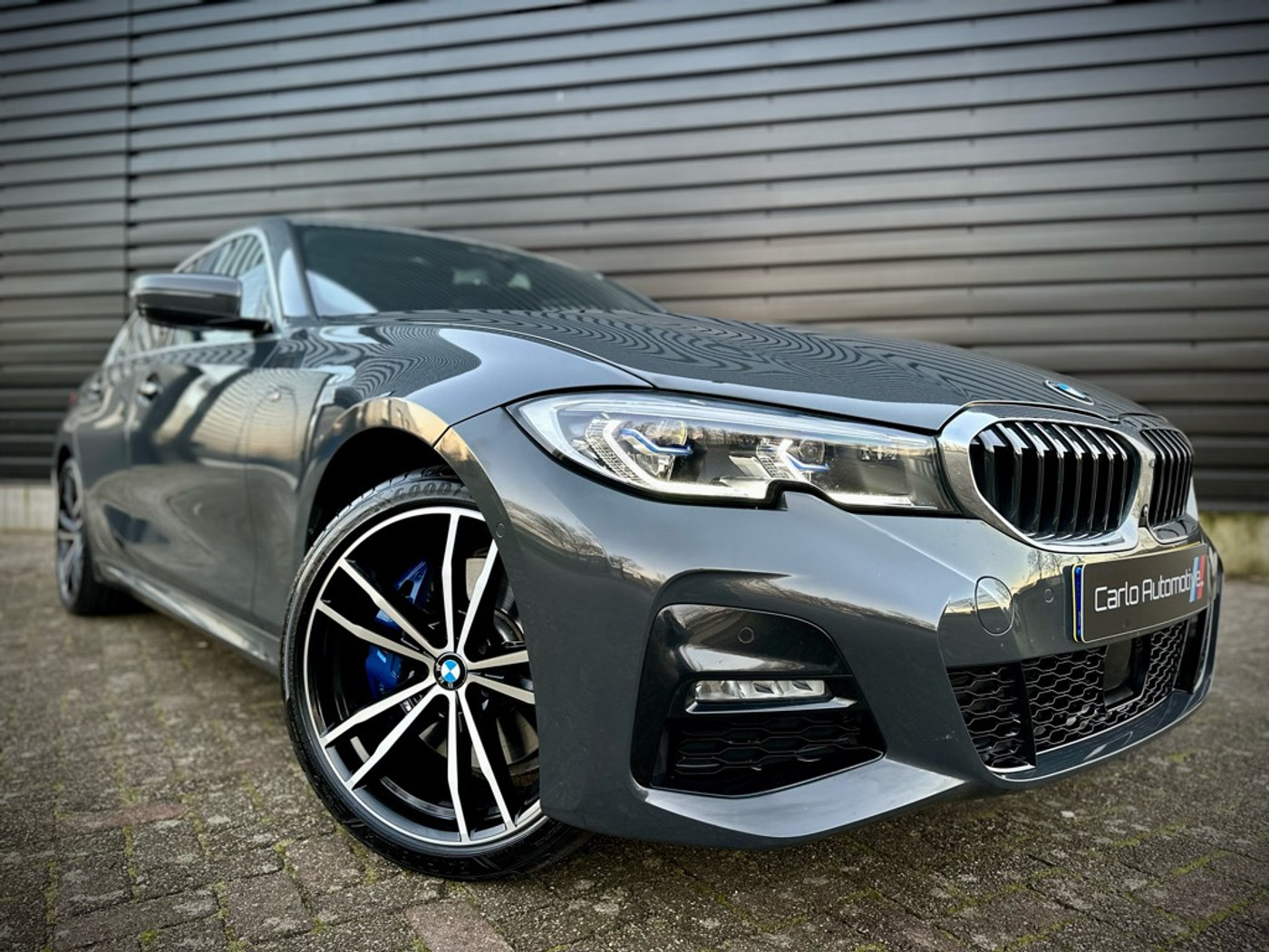 Foto van BMW 330e