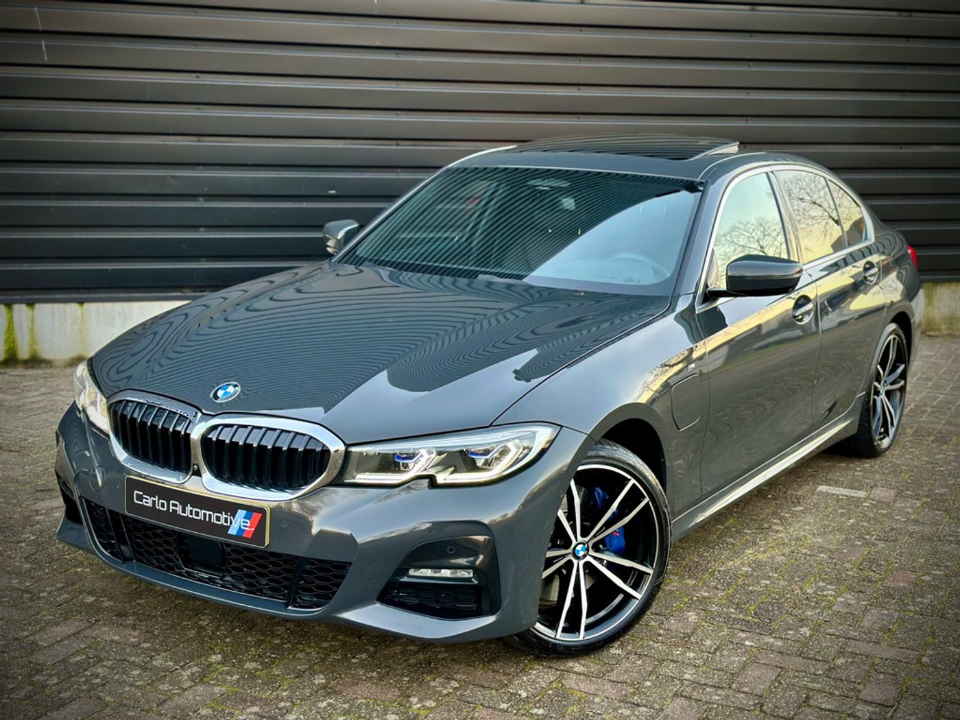 Foto van BMW 330e