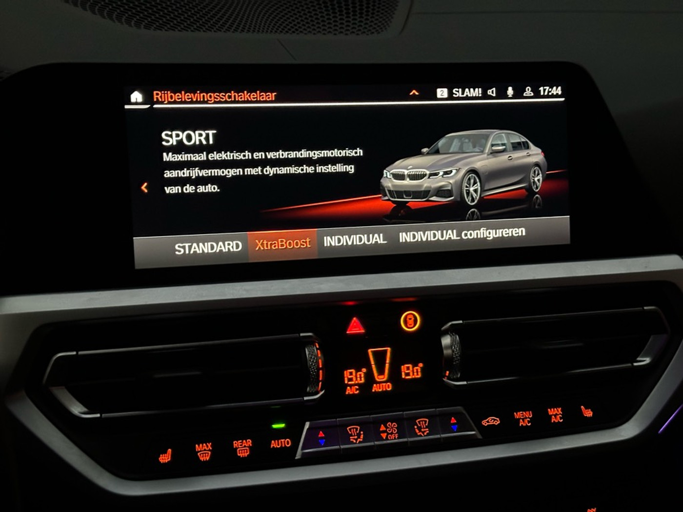 Foto van BMW 330e