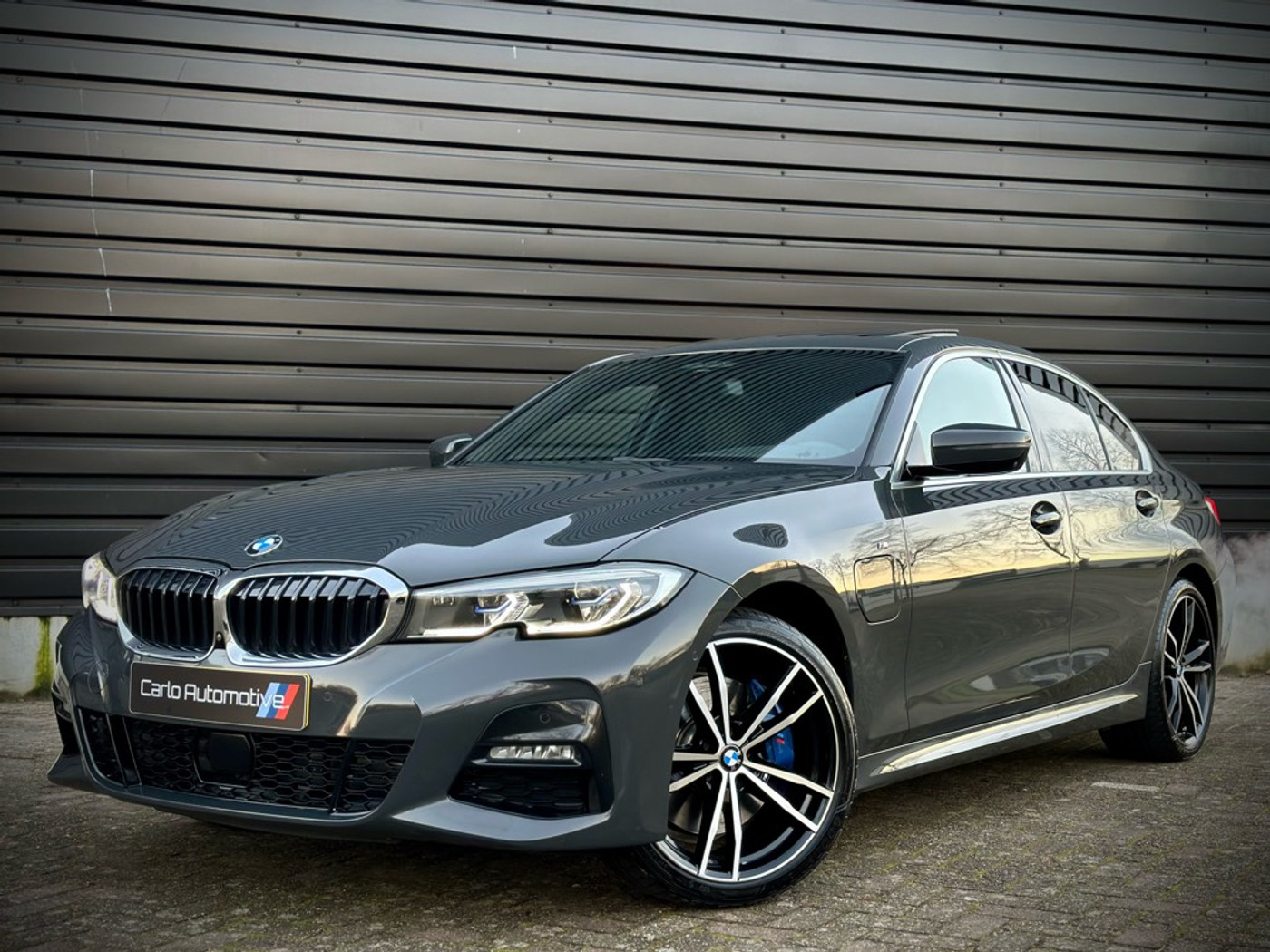 Foto van BMW 330e