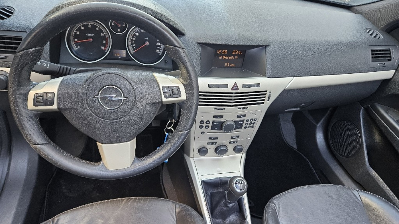 Foto van Opel Astra Twin Top