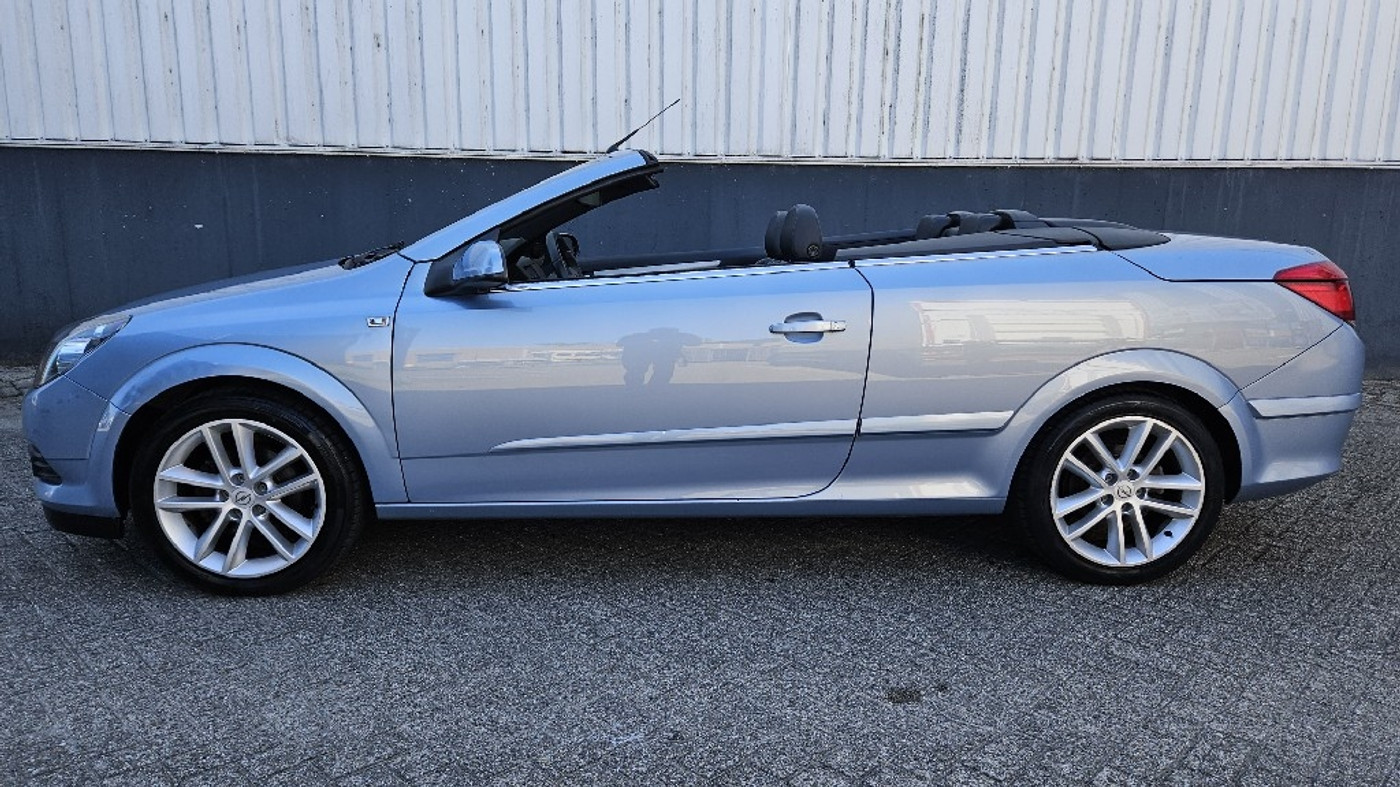 Foto van Opel Astra Twin Top