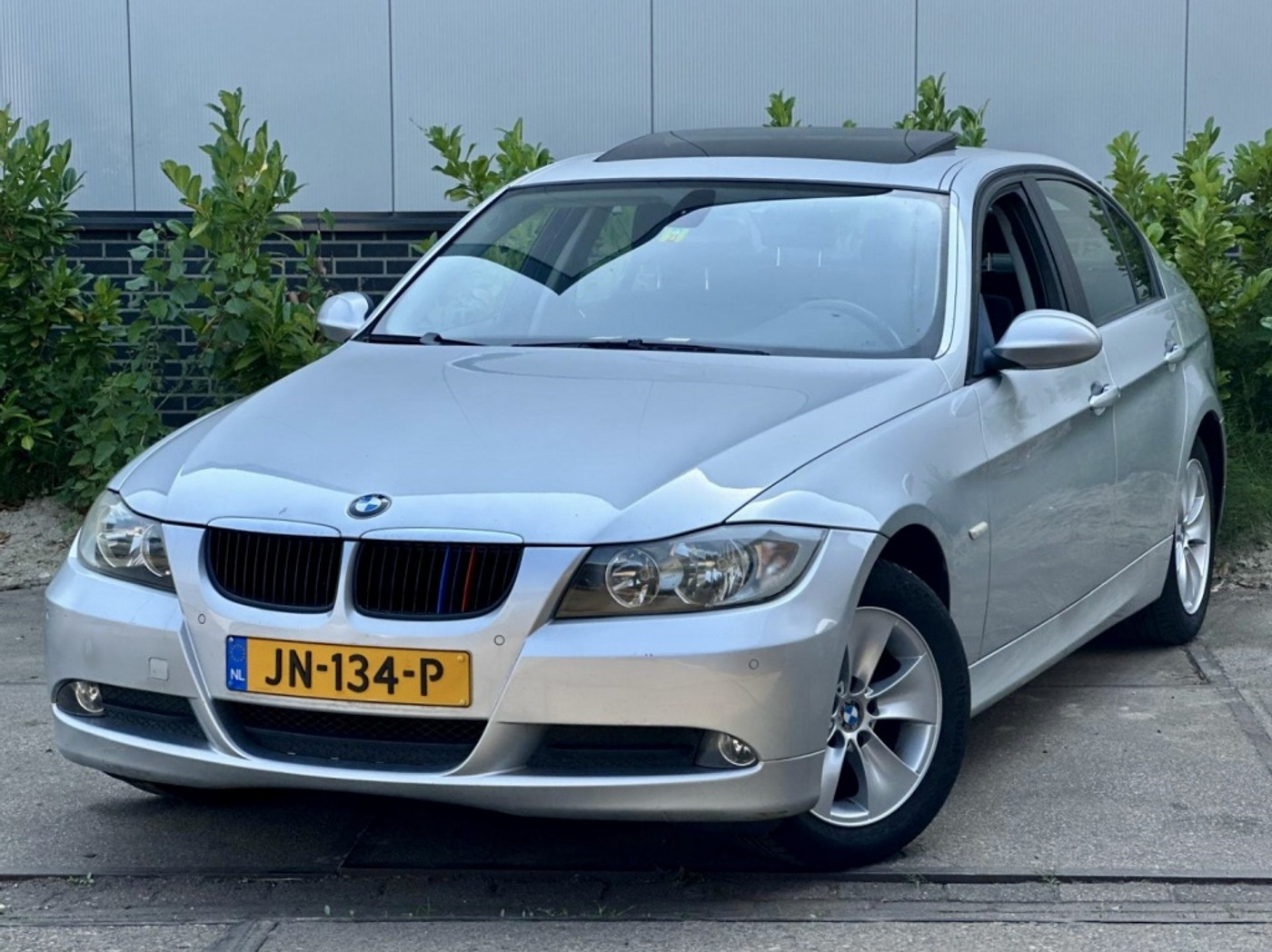 BMW 3er Reihe 318i Business L |Airco |Automaat |Schuifdak 2007 - voorkant