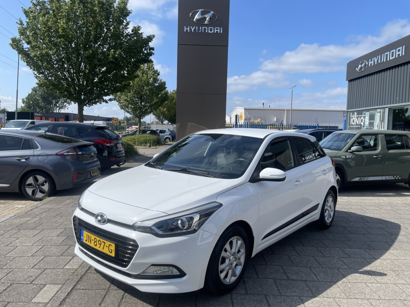 Hyundai I20 1.0 T-GDI Go!*RIJKLAARPRIJS* 2016 - voorkant