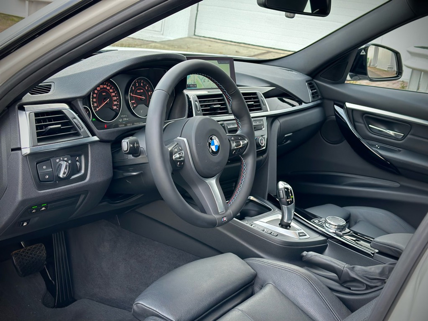 Foto van BMW 330e