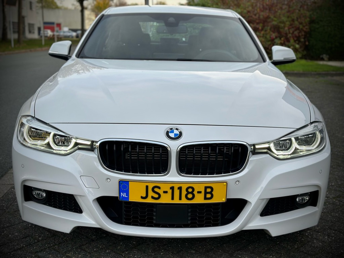 Foto van BMW 330e