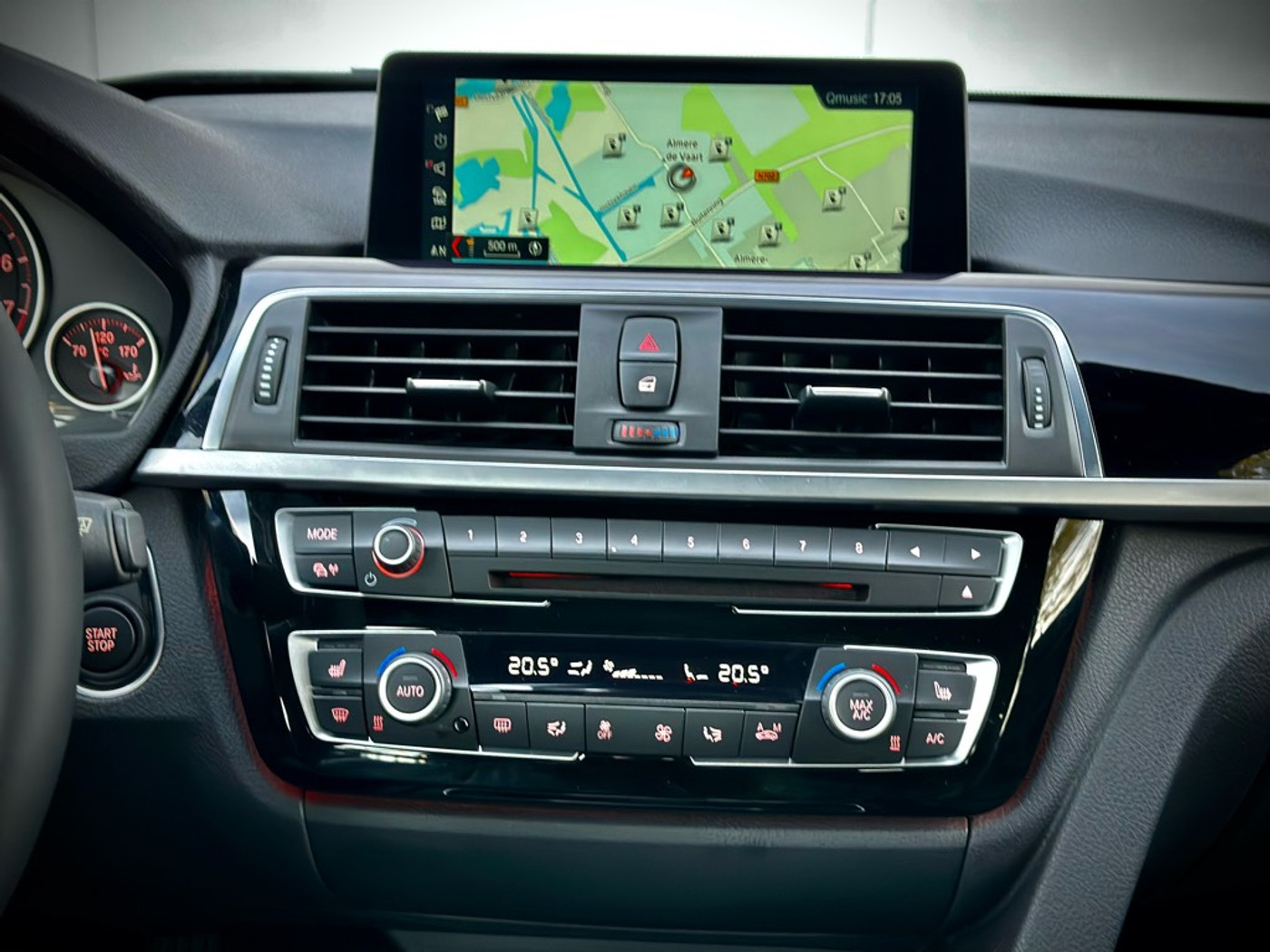Foto van BMW 330e
