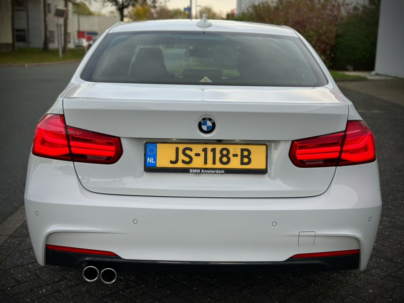 Foto van BMW 330e