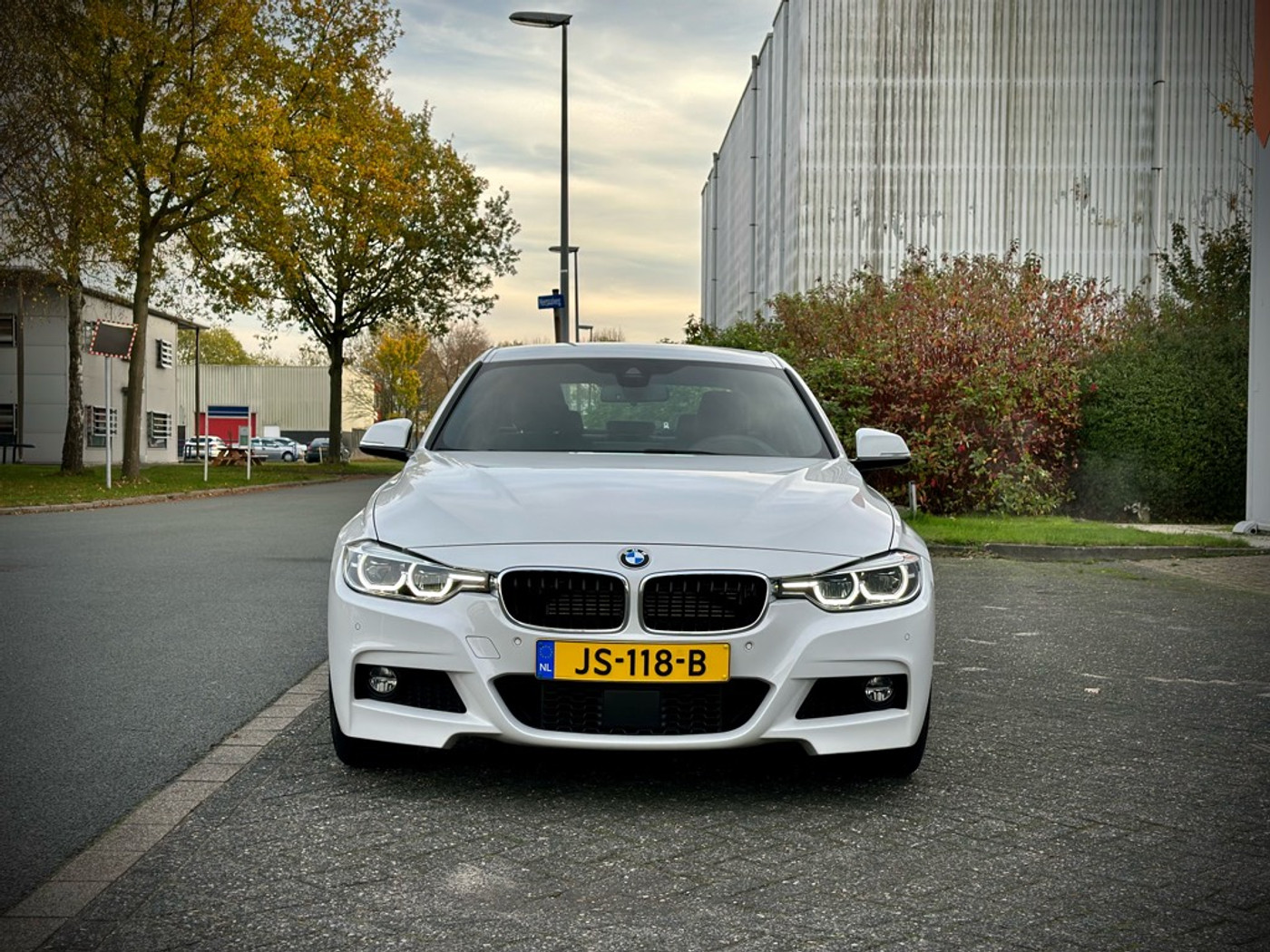Foto van BMW 330e