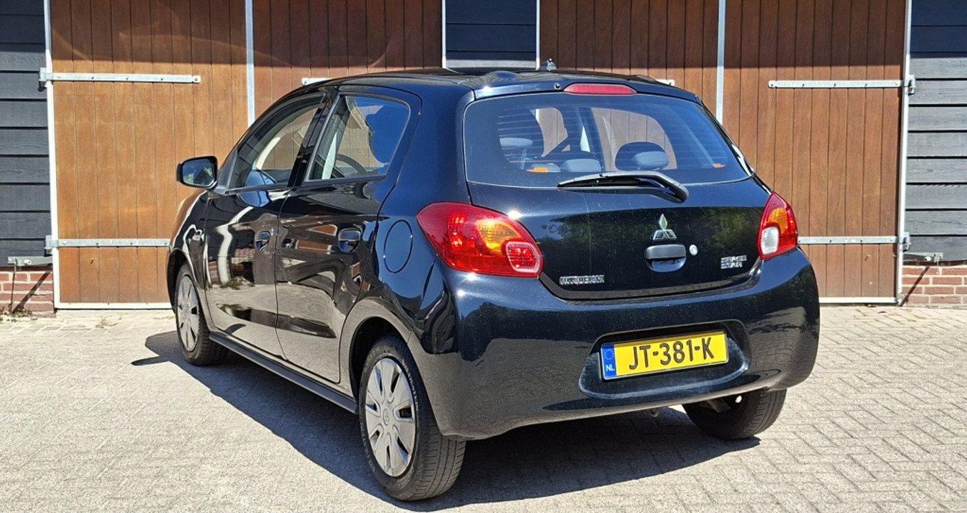 Foto van Mitsubishi Space Star