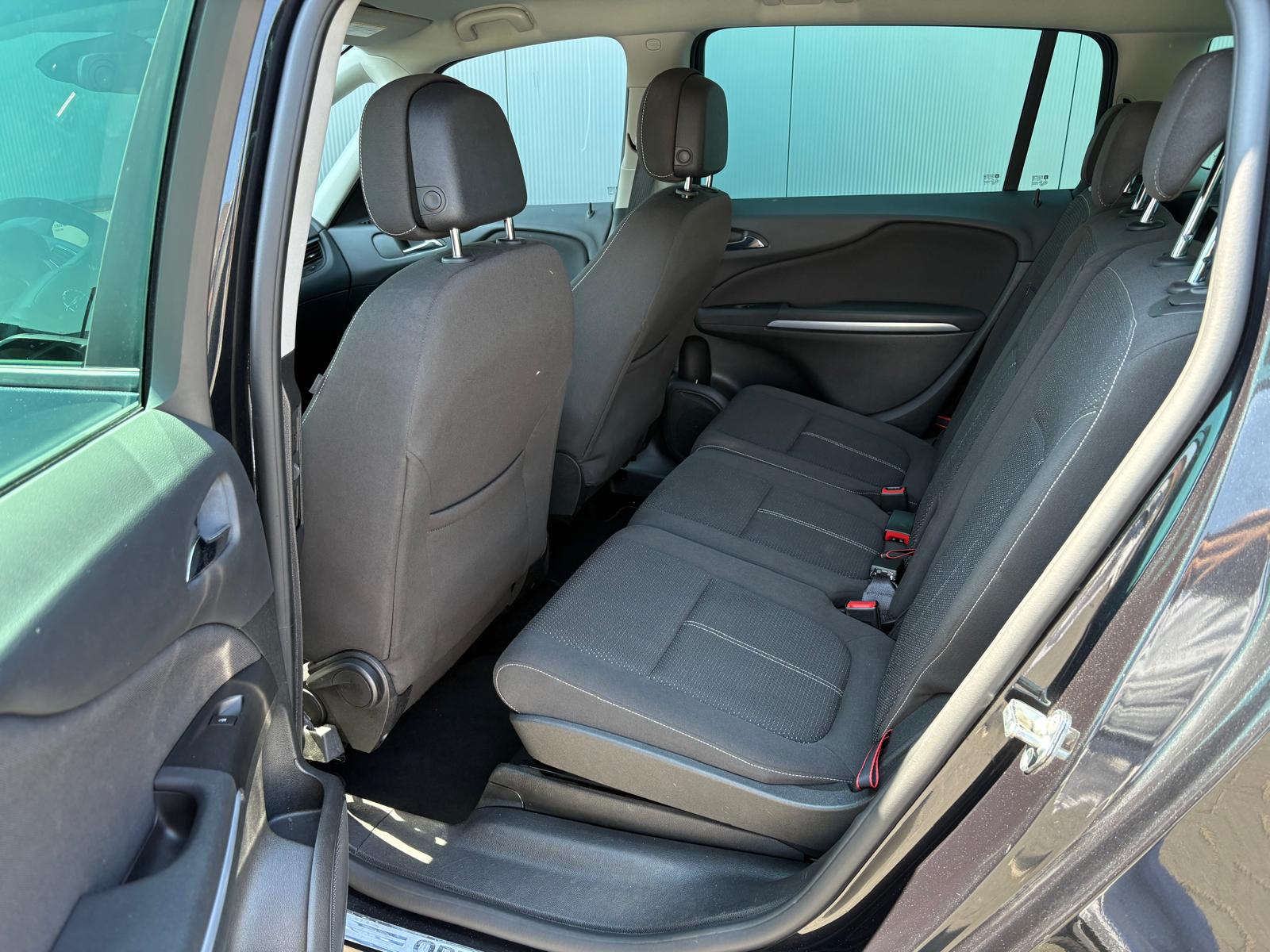 Foto van Opel Zafira Tourer