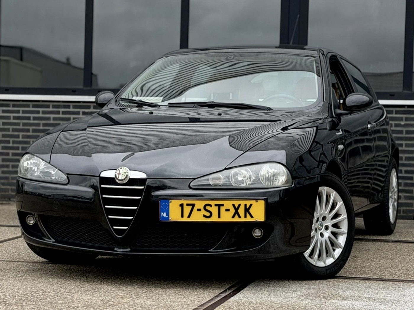 Alfa Romeo Alfa Romeo 147 1.6 TS Veloce Dist. |Clima |Leder |CruiseC 2006 - voorkant