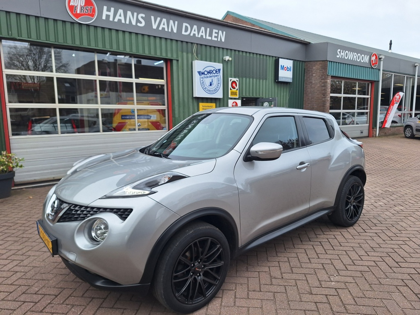 Nissan Juke 1.6 Acenta 2016 - voorkant