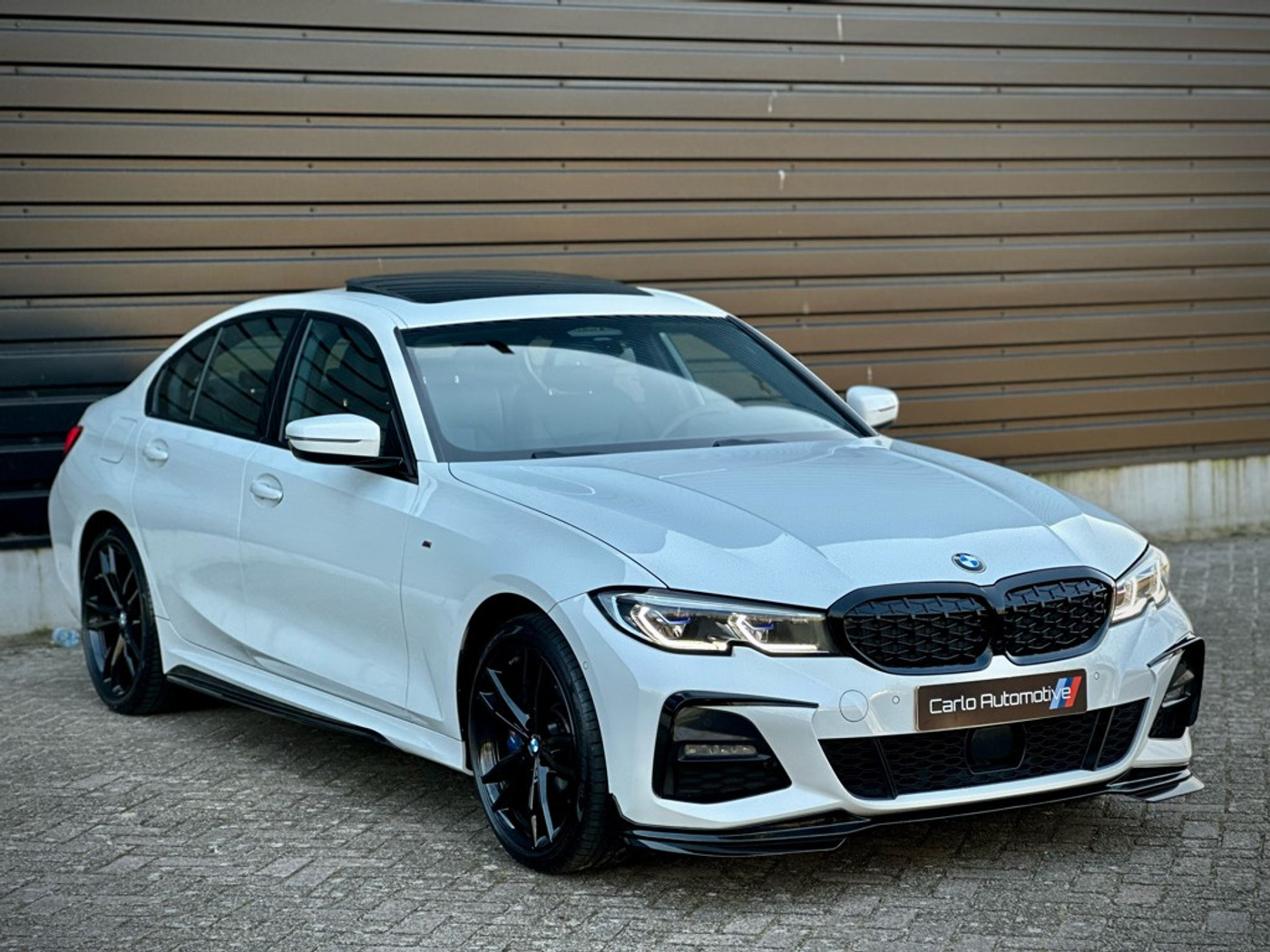 Foto van BMW 330e
