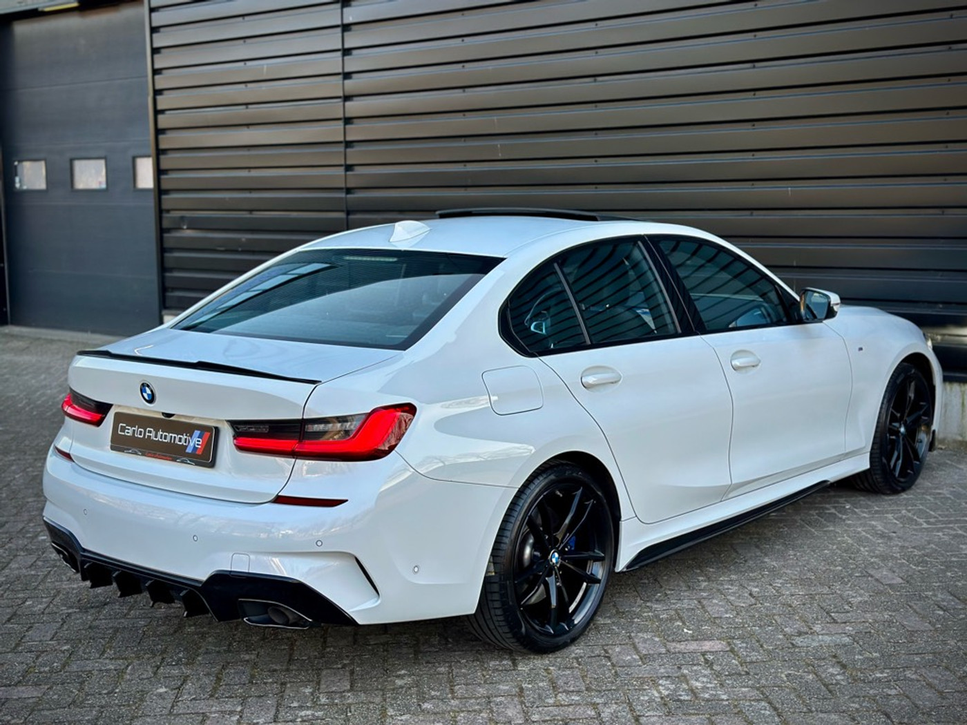 Foto van BMW 330e