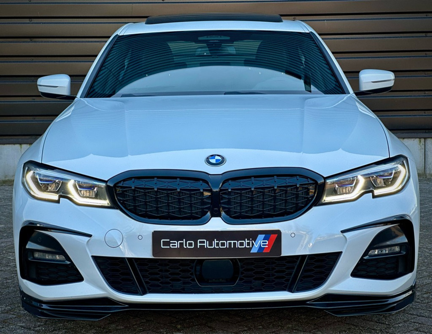 Foto van BMW 330e