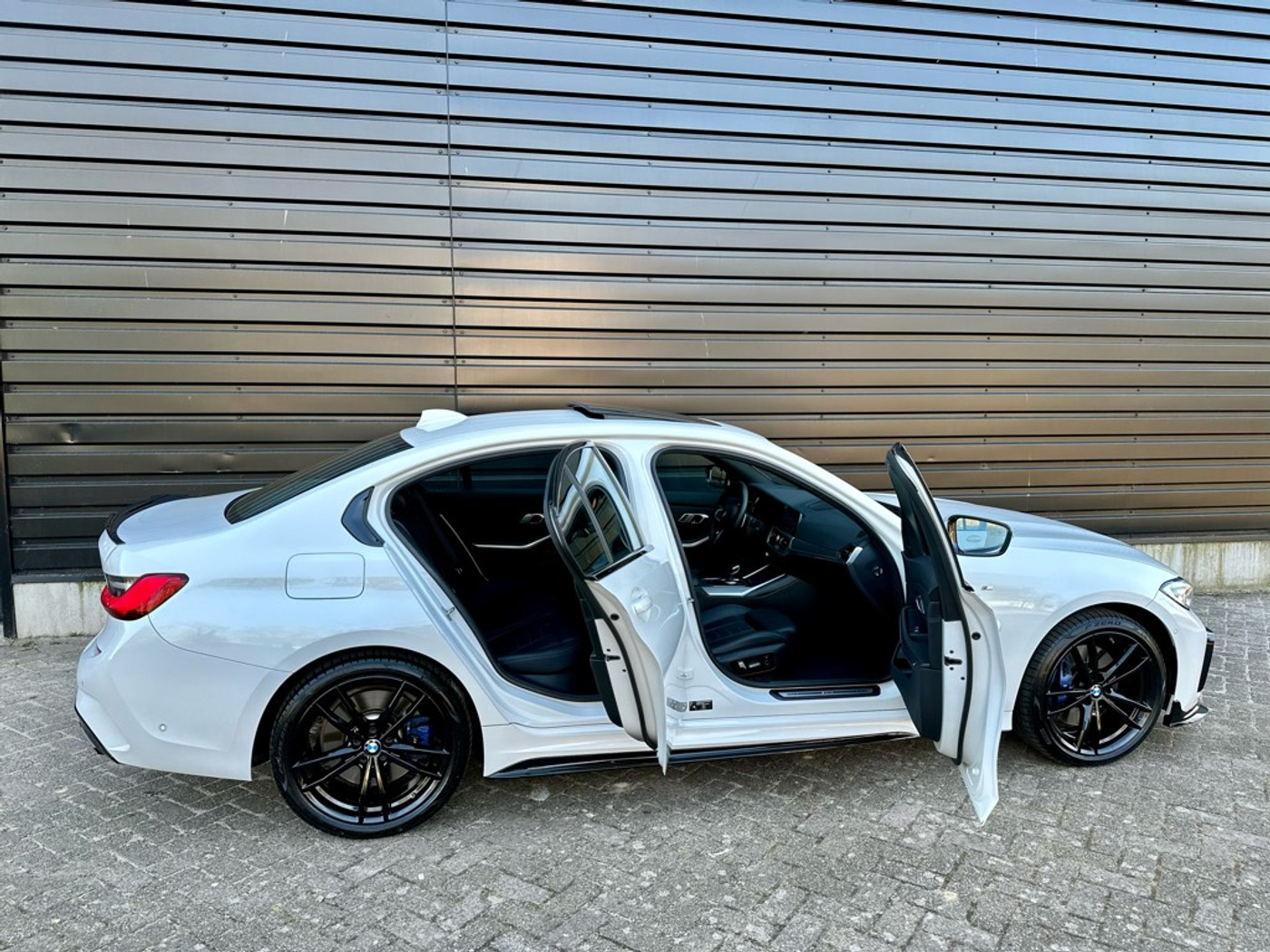 Foto van BMW 330e