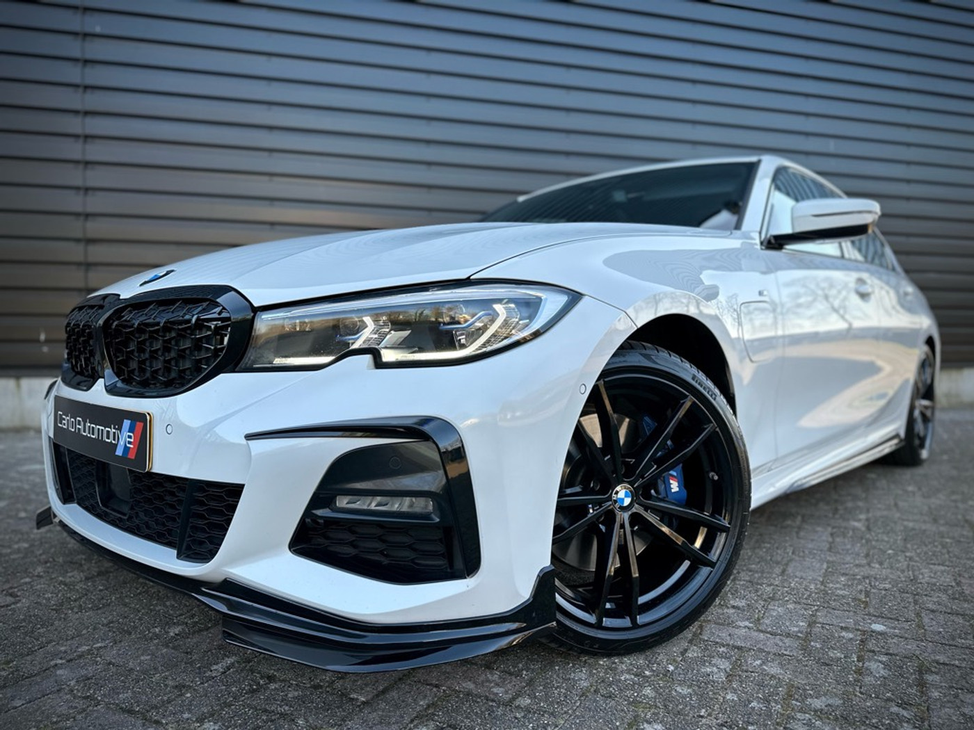 Foto van BMW 330e