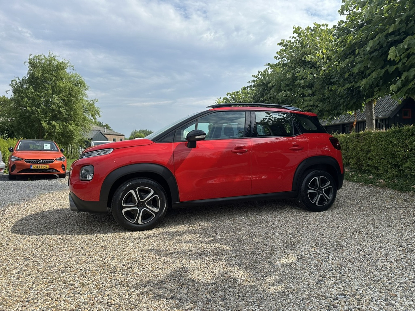 Citroen C3 Aircross 1.2 110PK Feel Navigatie/Carplay/Trekhaak 2019 - voorkant