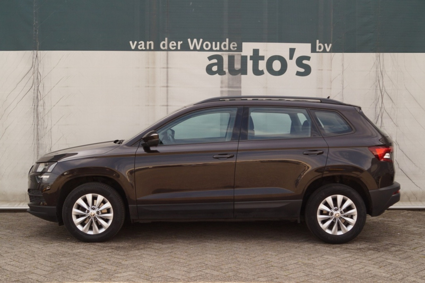 Skoda Karoq 1.5 TSI ACT Business Edition 2021 - voorkant
