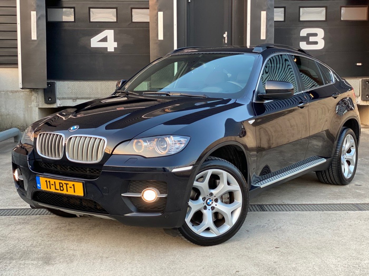Foto van BMW X6 Xdrive50i