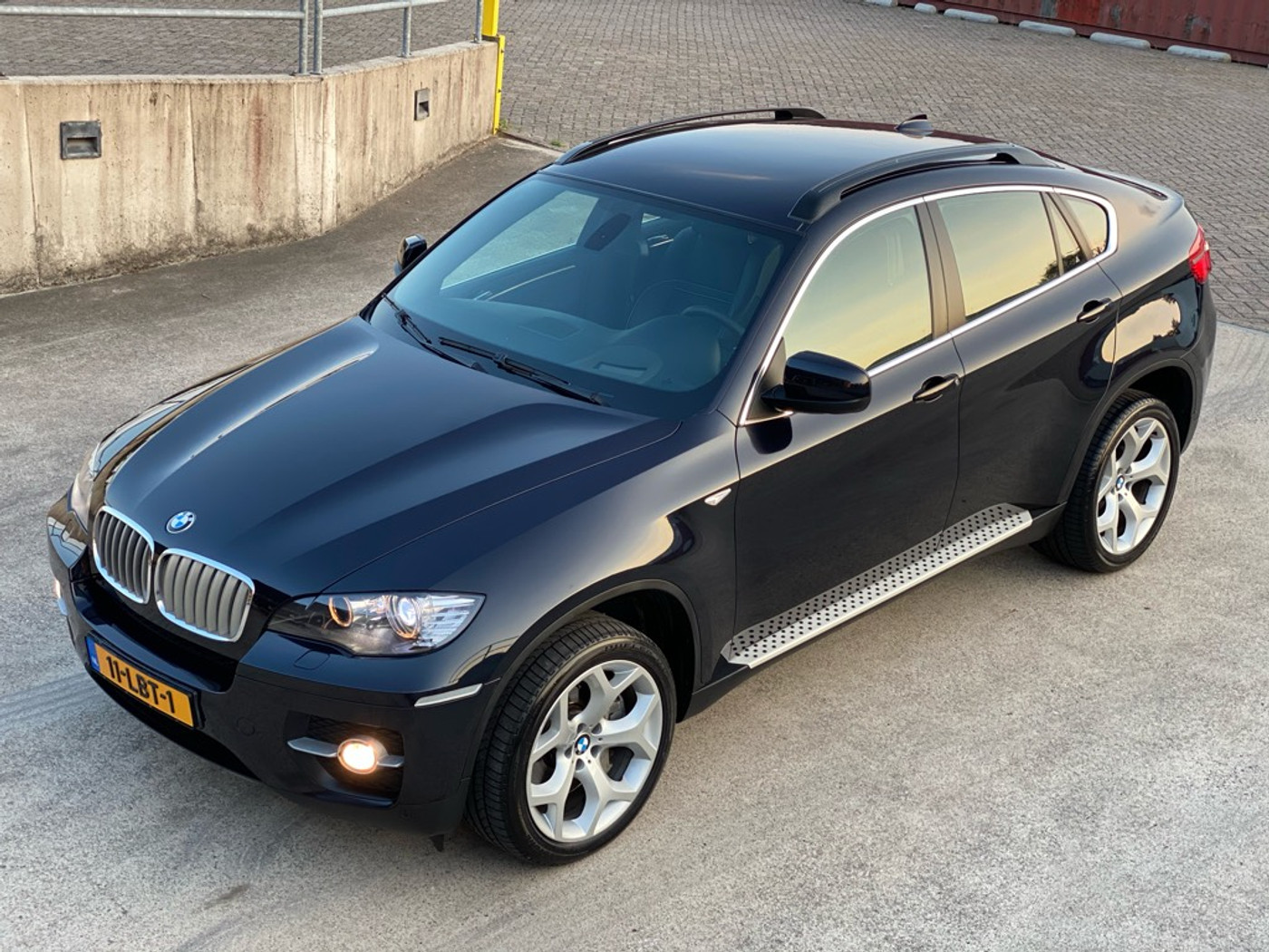 Foto van BMW X6 Xdrive50i