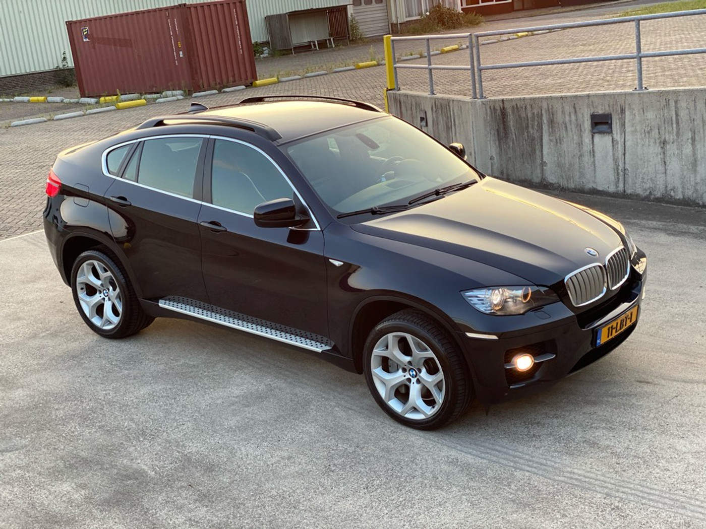 Foto van BMW X6 Xdrive50i