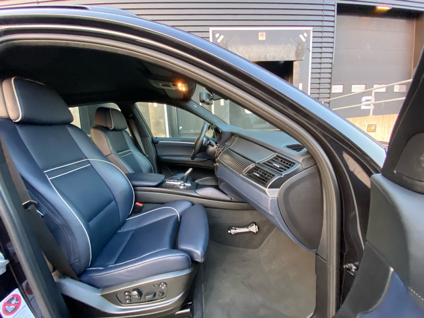 Foto van BMW X6 Xdrive50i