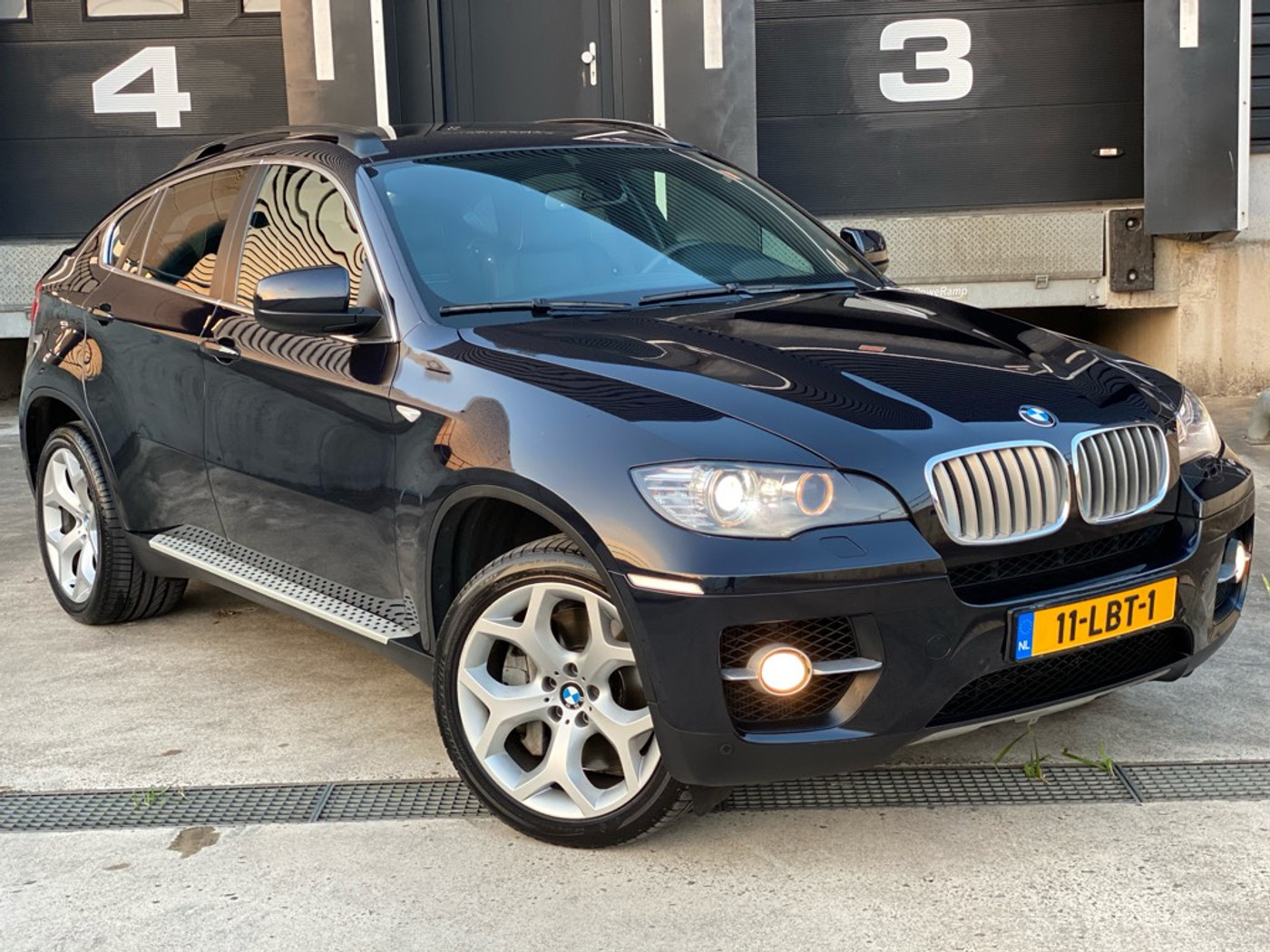 Foto van BMW X6 Xdrive50i