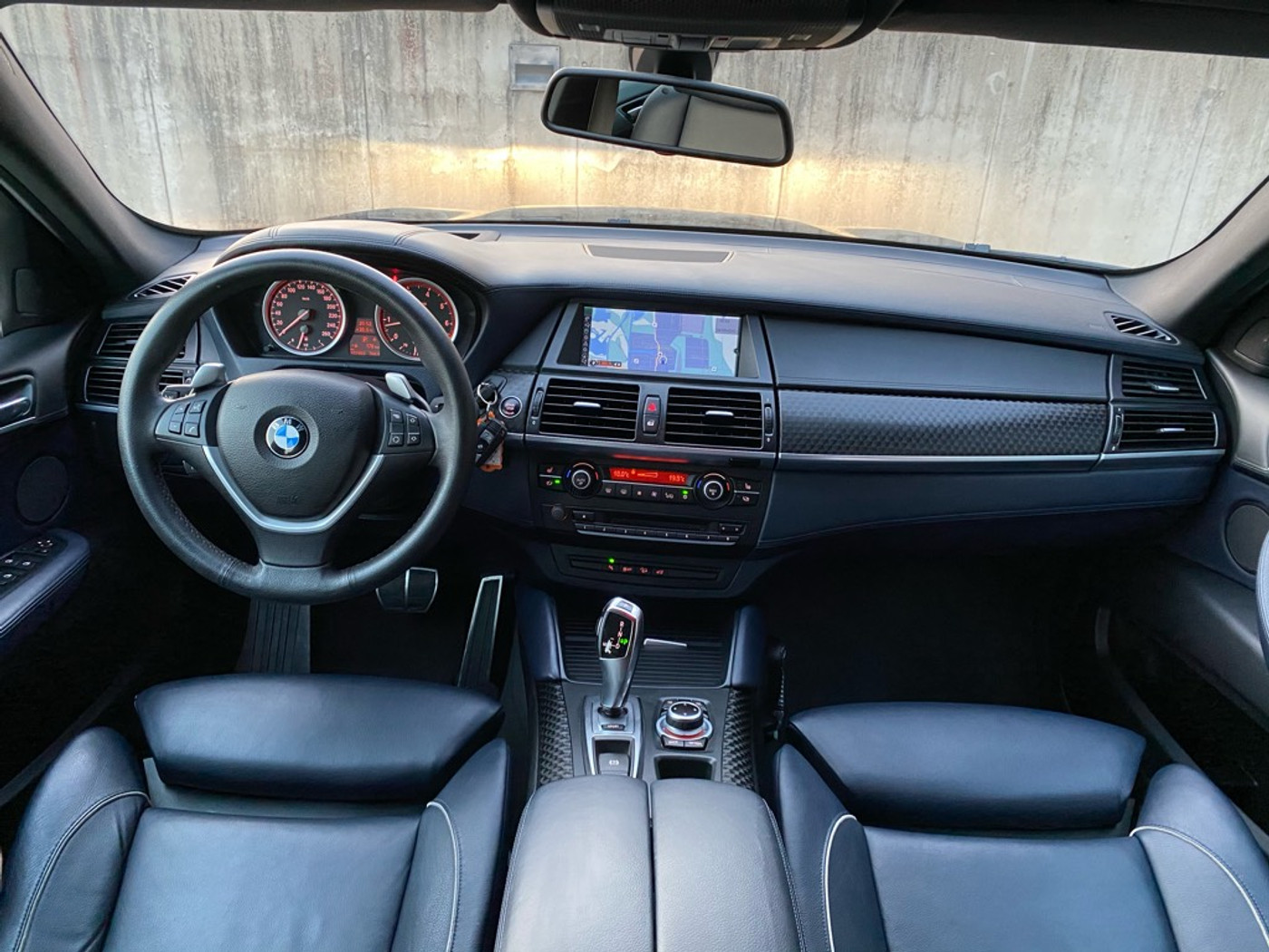 Foto van BMW X6 Xdrive50i