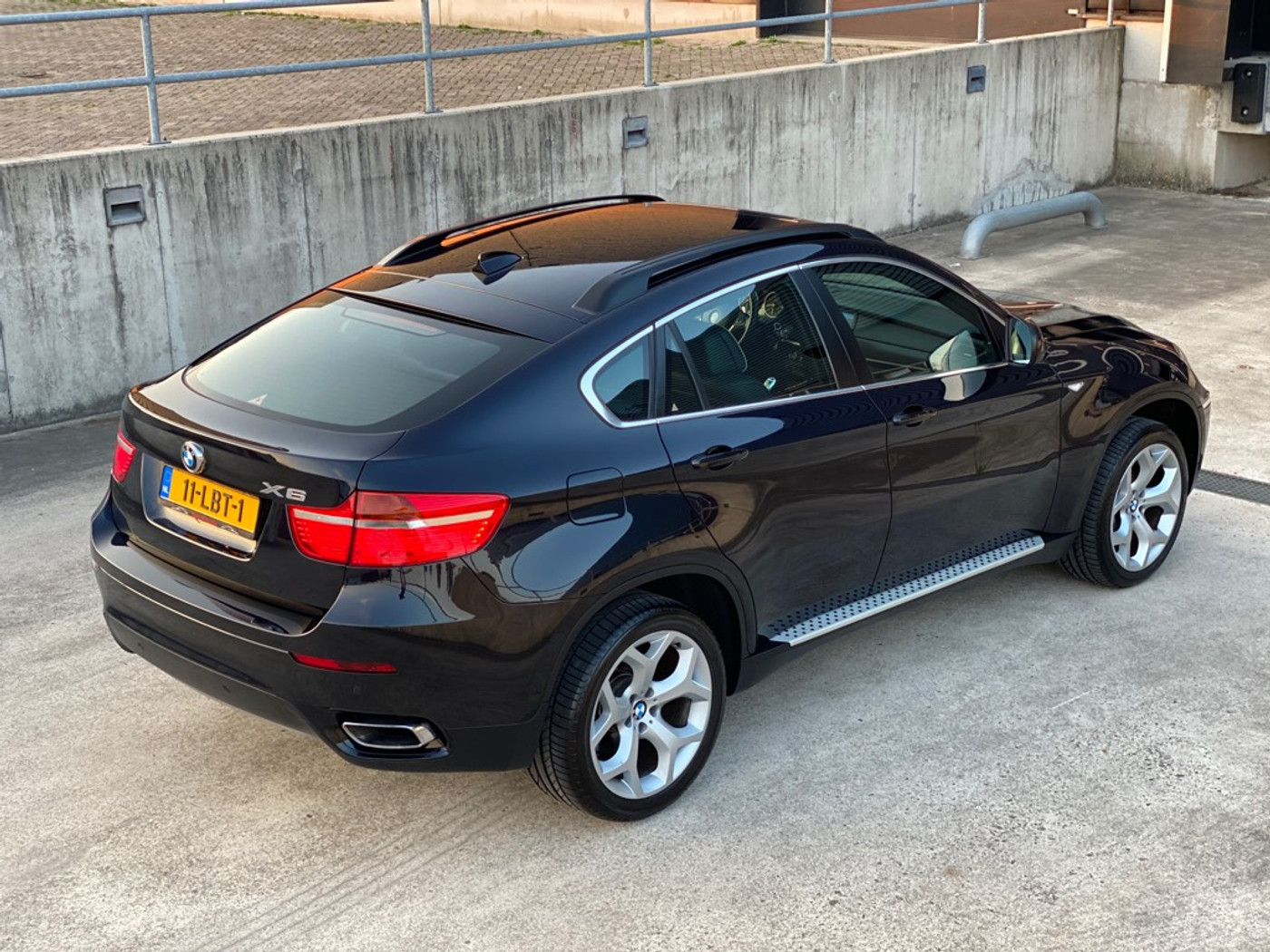 Foto van BMW X6 Xdrive50i
