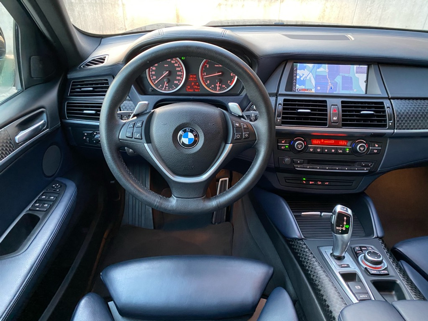 Foto van BMW X6 Xdrive50i