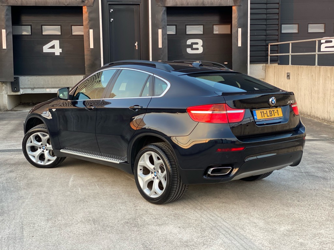 Foto van BMW X6 Xdrive50i
