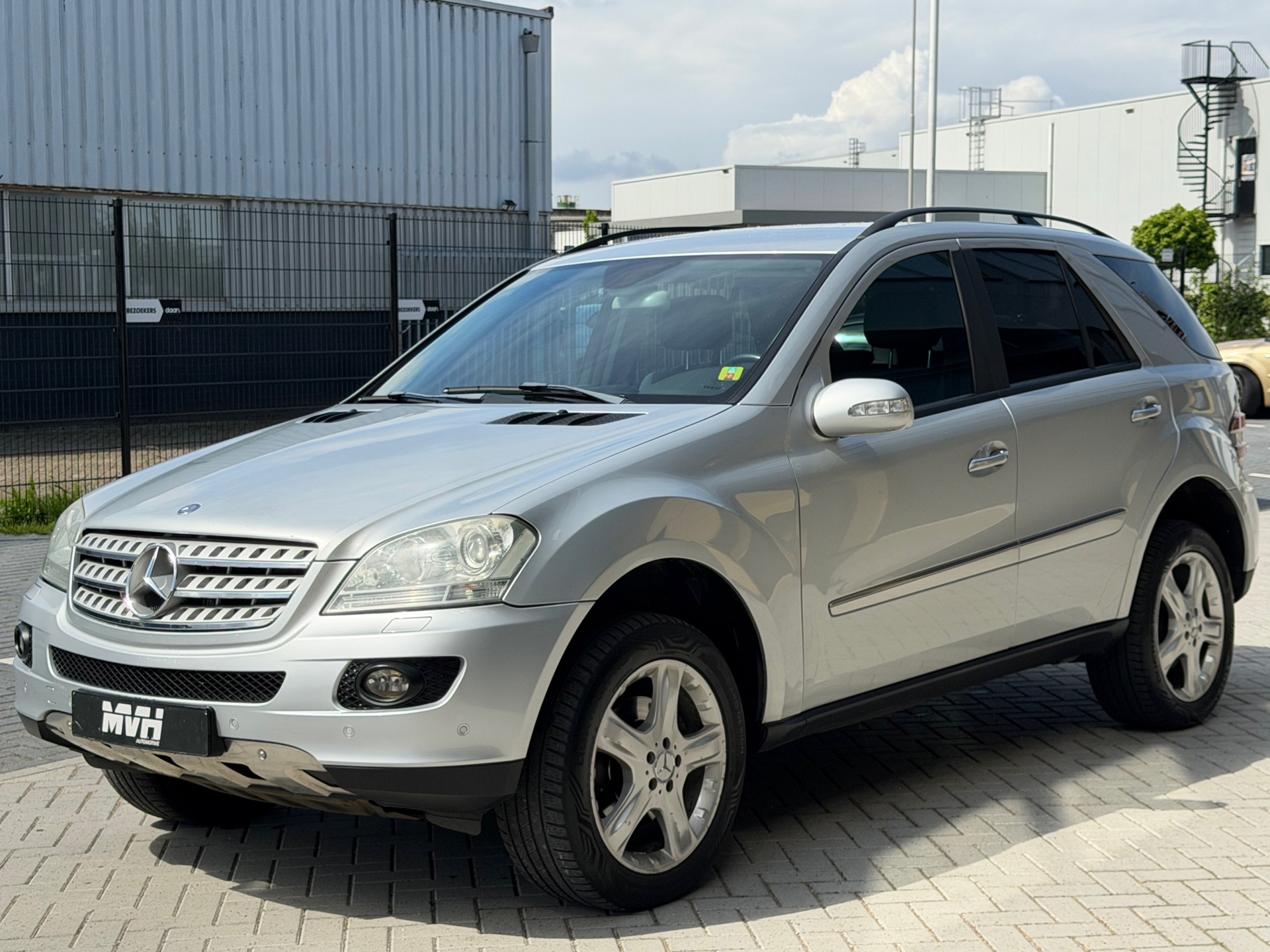 Foto van Mercedes-Benz ML 350