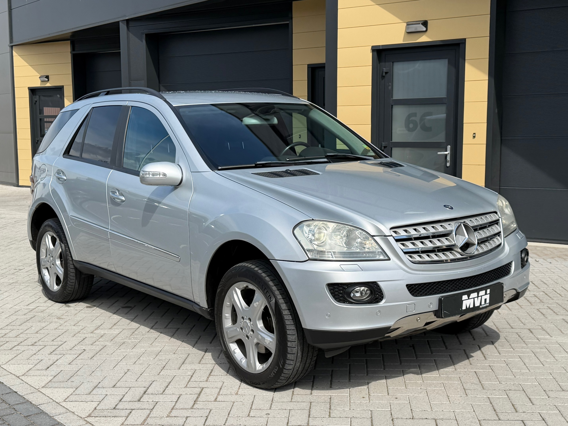 Foto van Mercedes-Benz ML 350