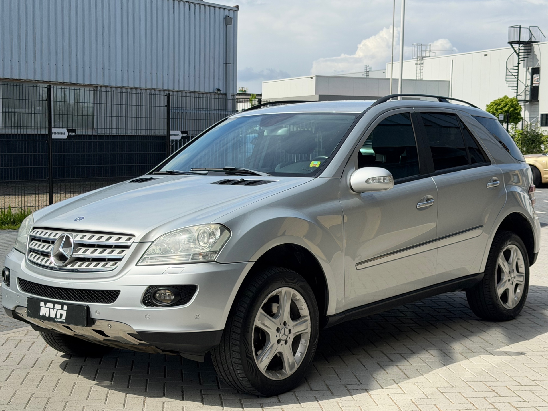 Foto van Mercedes-Benz ML 350