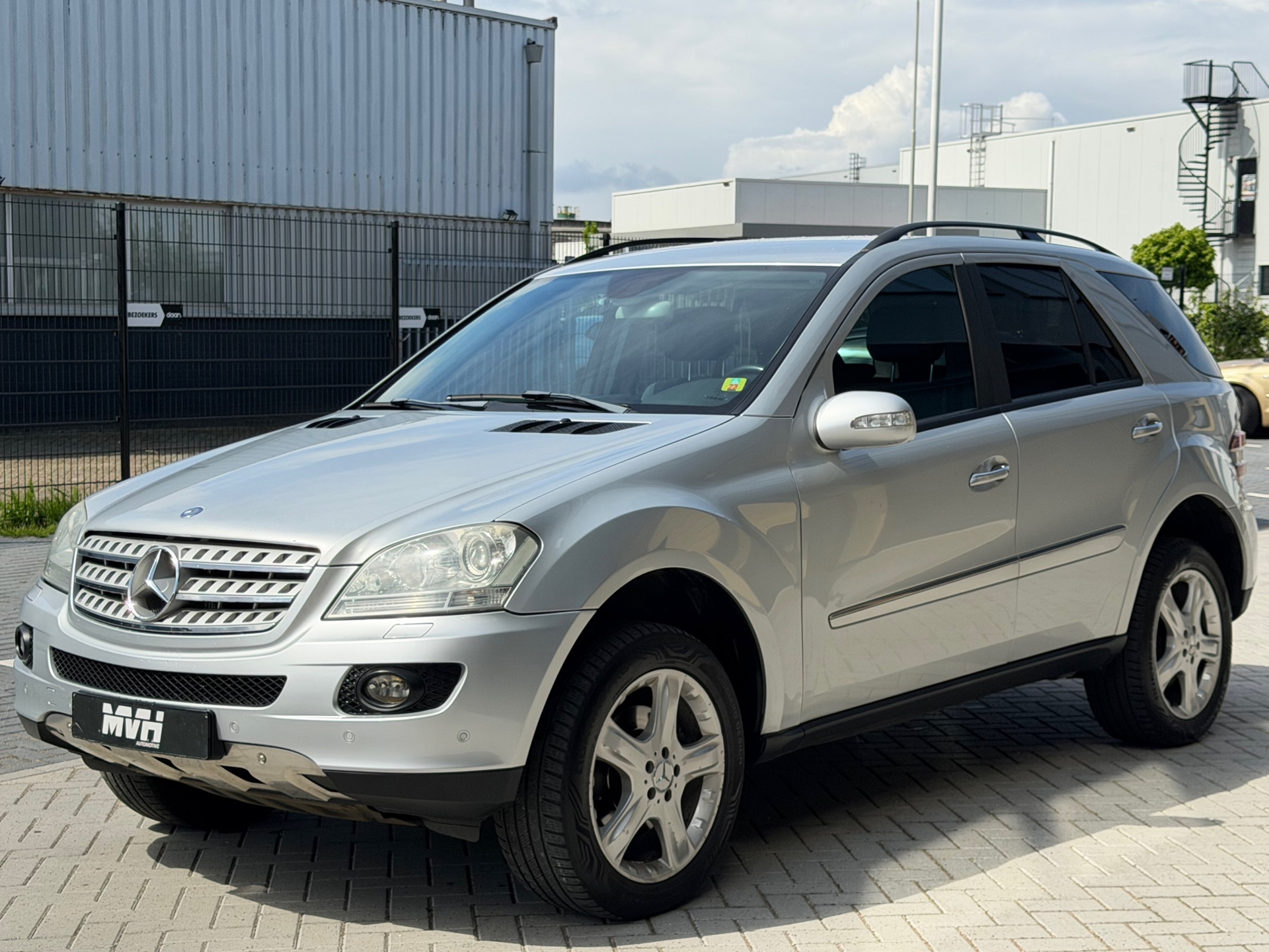 Foto van Mercedes-Benz ML 350