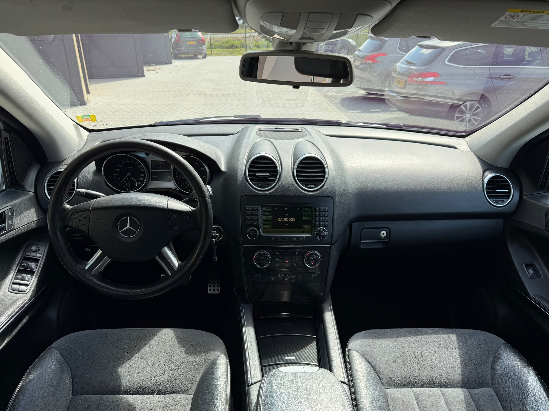 Foto van Mercedes-Benz ML 350