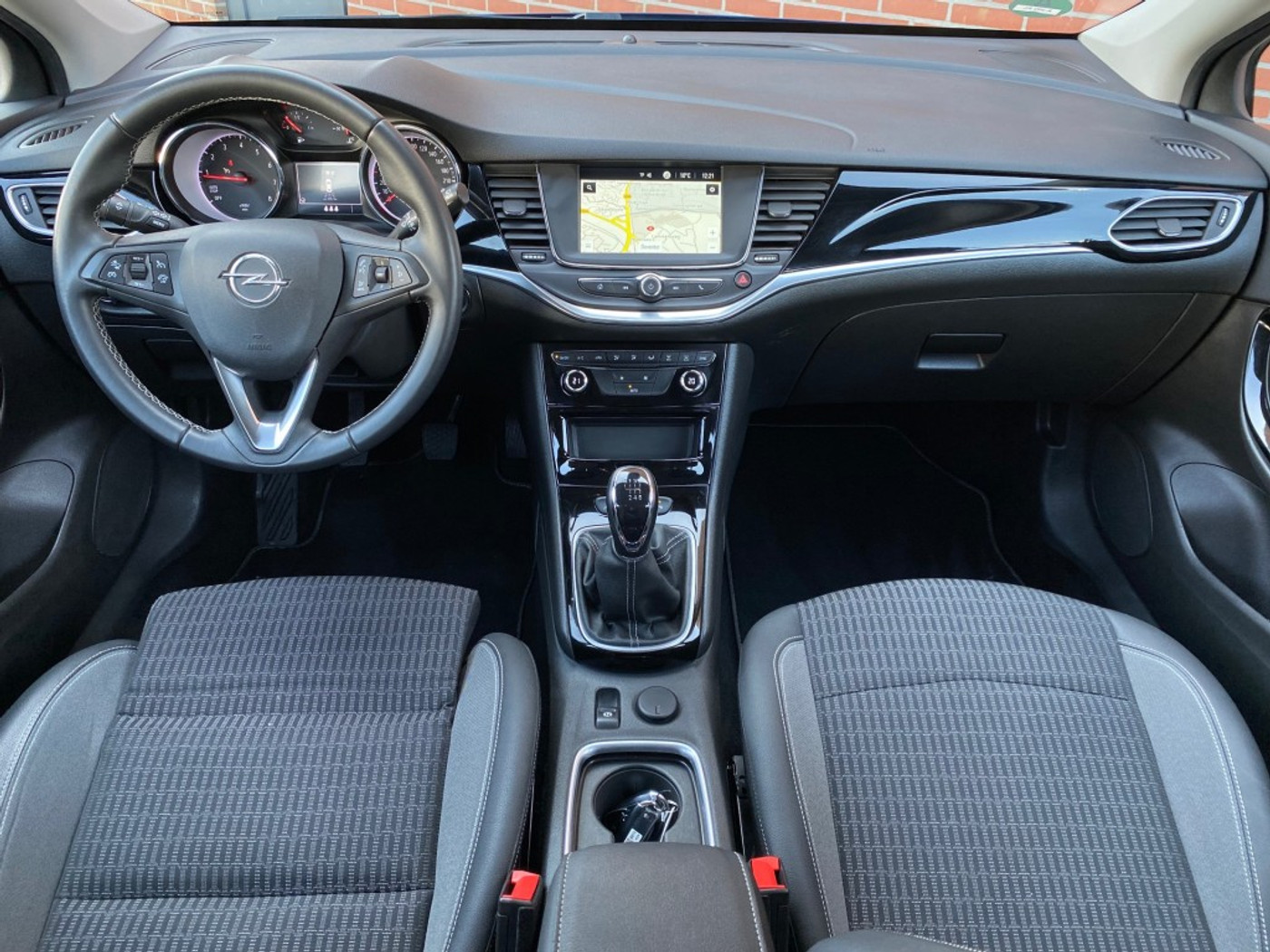 Foto van Opel Astra Sports Tourer+