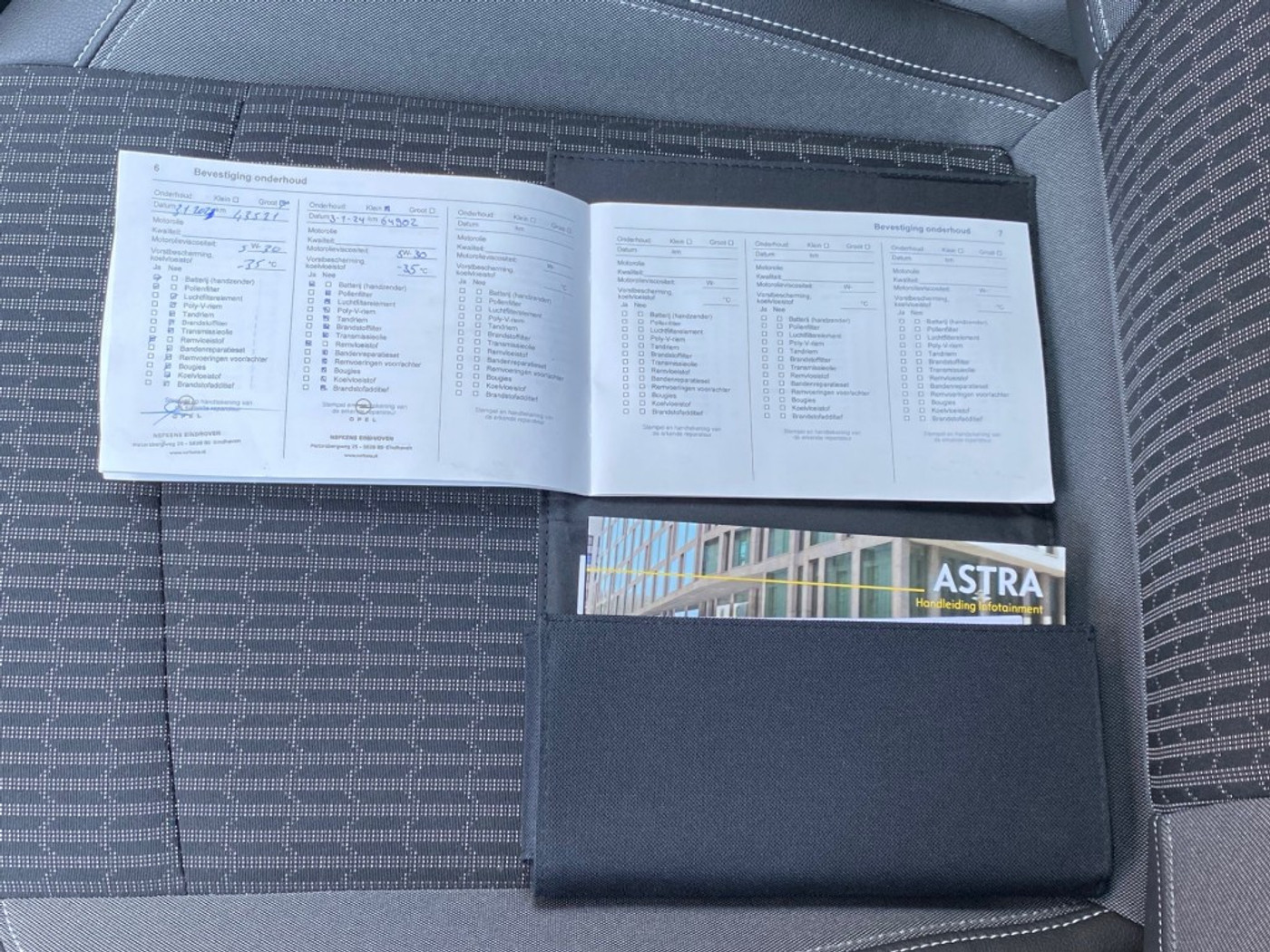 Foto van Opel Astra Sports Tourer+